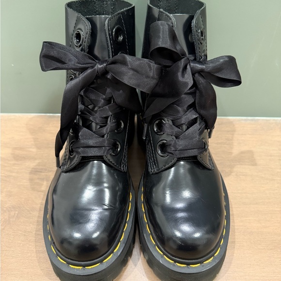 Dr. Martens MOLLY WOMEN'S LEATHER PLATFORM BOOTS - Picture 4 of 7